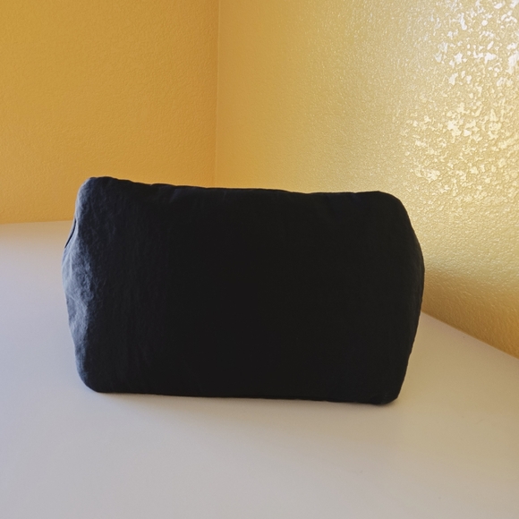 Lululemon On My Level 2.0 Water Repellent 30L Black Gold Gym Yoga Tote Bag - Picture 7 of 16